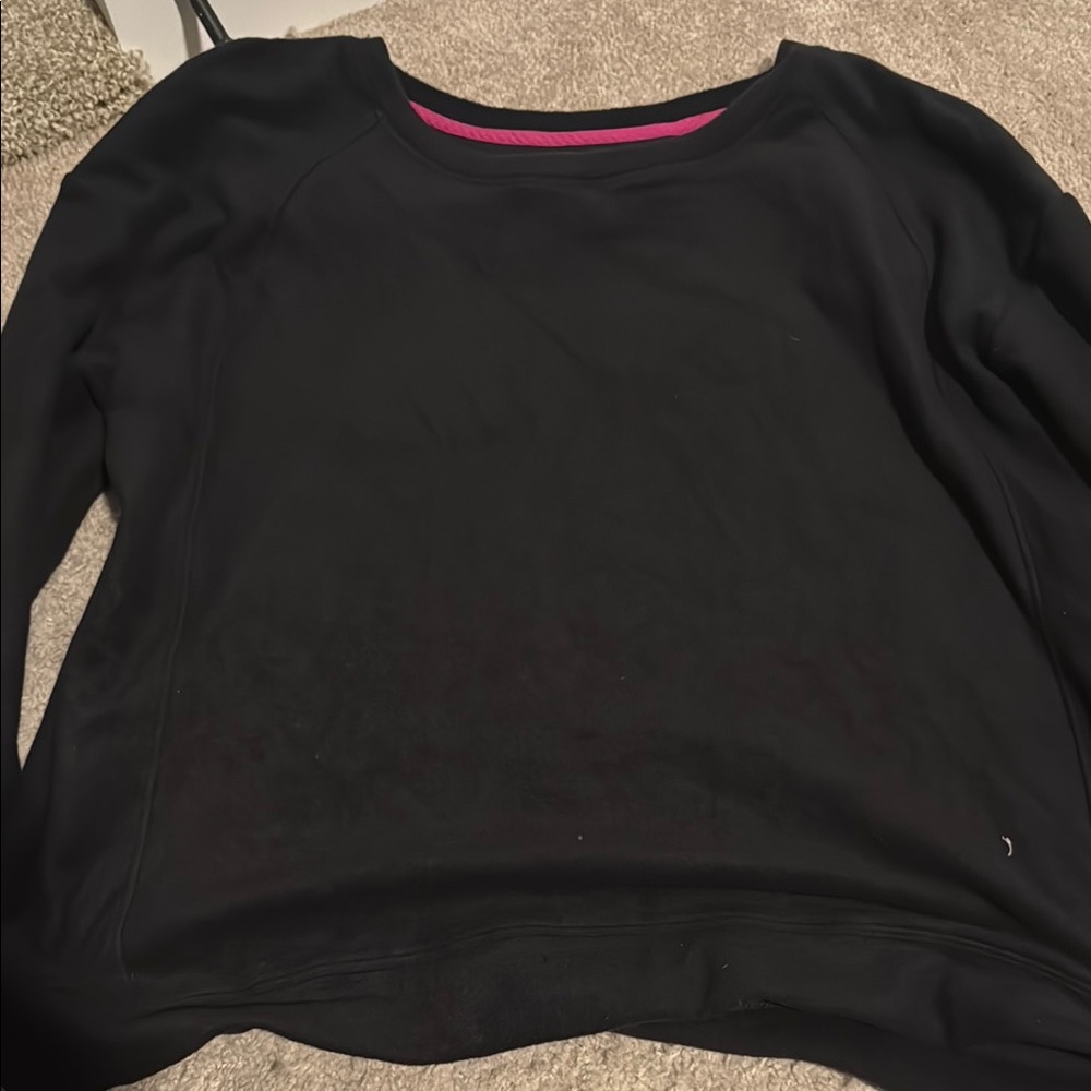 Black Long Sleeve Sweatshirt